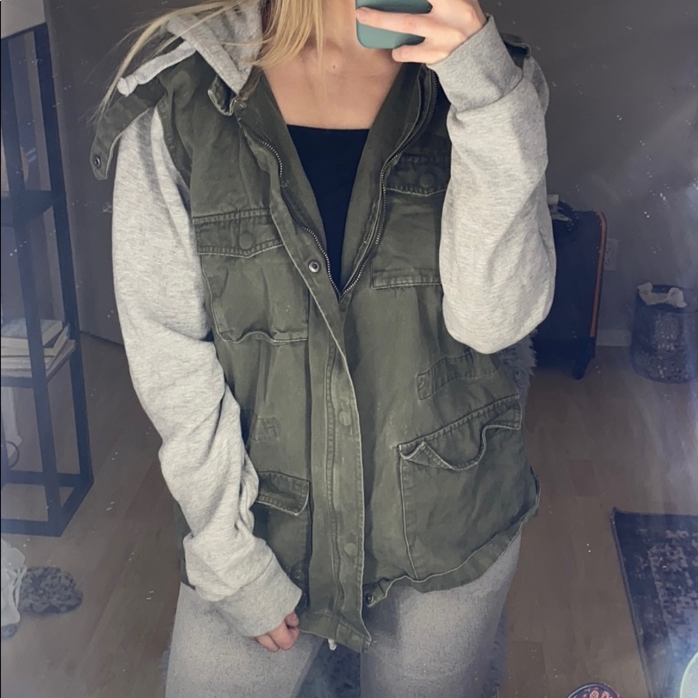 H&M jacket - Picture 3 of 4